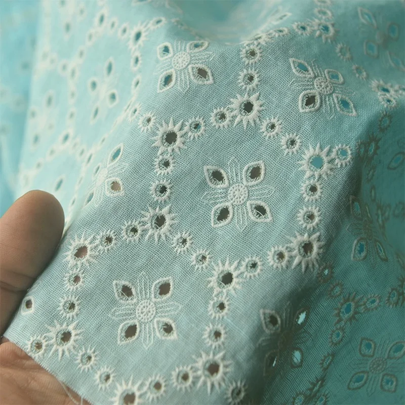 Высококачественное шитье из чистого хлопка Ice Blue Hollow Snow Flower DIY Топ Рубашка Платье Длинное платье Ткань